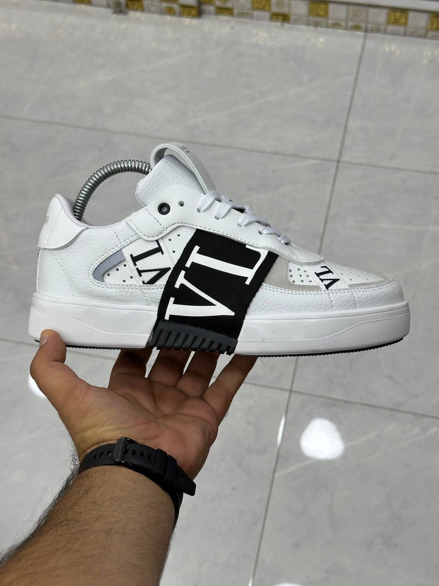 VALENTINO